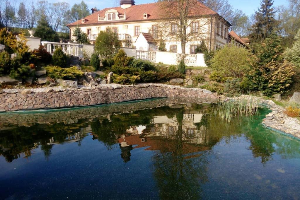 Zamecek Zdiky - Moderni Maly Apartman Bujanov Zewnętrze zdjęcie