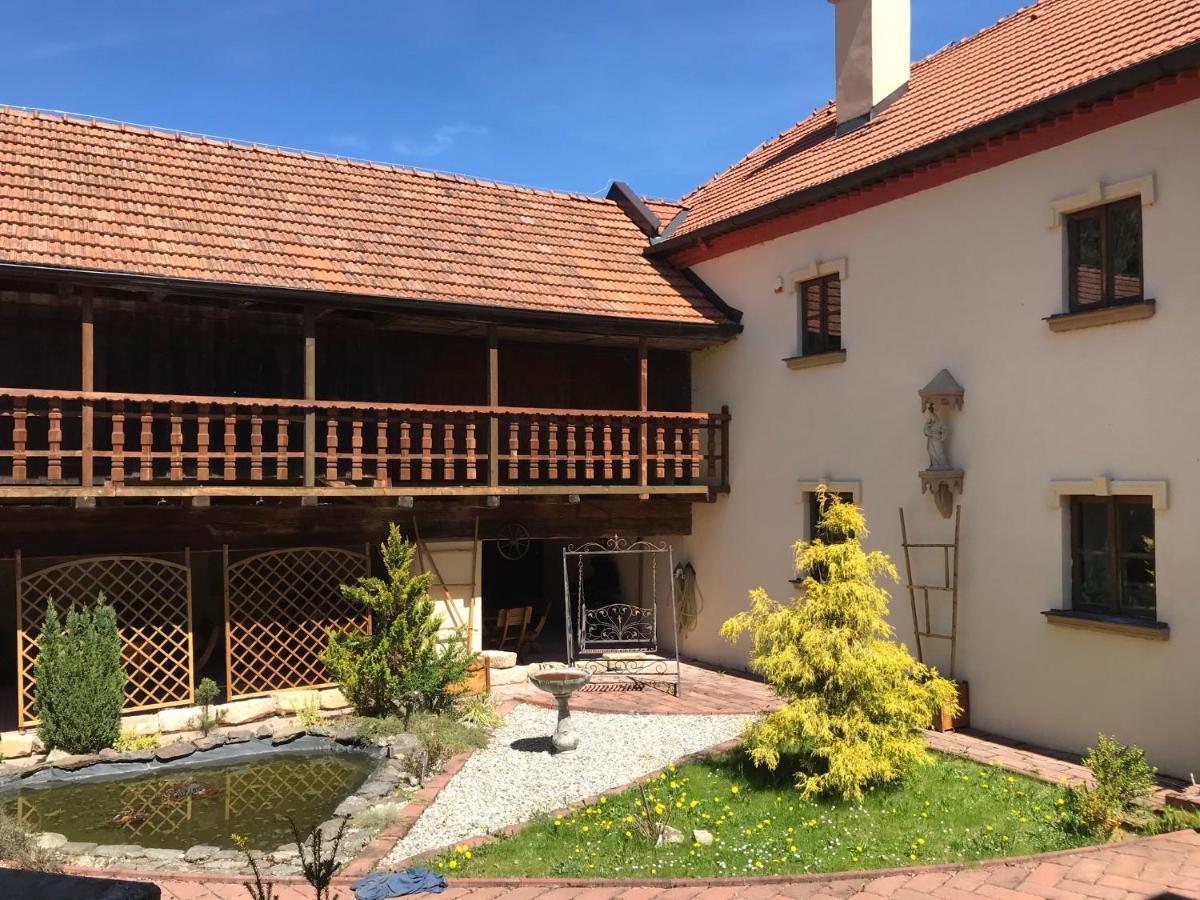 Zamecek Zdiky - Moderni Maly Apartman Bujanov Zewnętrze zdjęcie